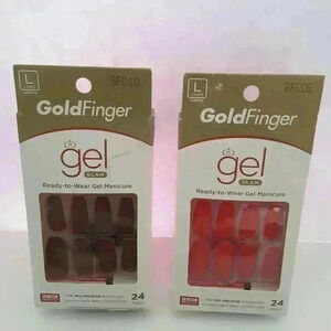 Gold finger gel glam nails